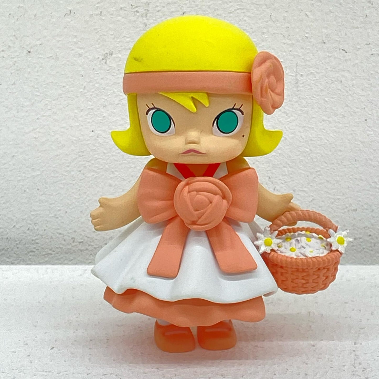 June Princess Molly Wedding Flower Girl [Figure]