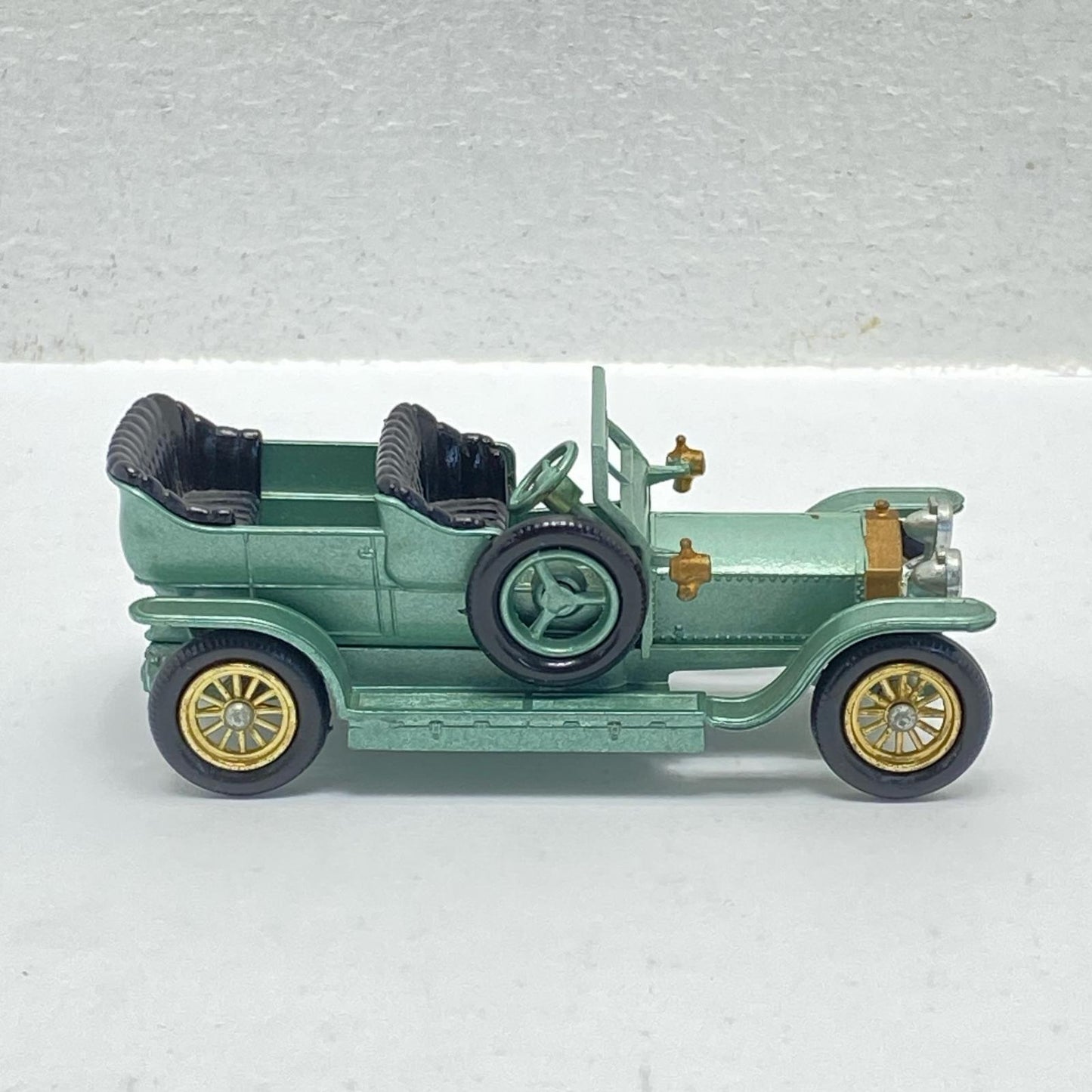 Y-15 ROLLS-ROYCE SILVR GHOST