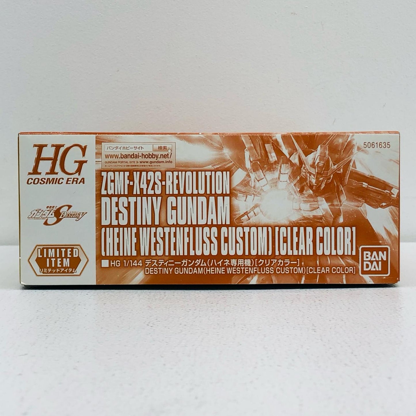 1/144 HGCE ZGMF-X42S-REVOLUTION Destiny Gundam (Heine Westenfluss Custom) Clear Color Ver. "Mobile Suit Gundam SEED DESTINY" [5061635]