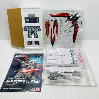 METAL BUILD GAT-X105 + AQM/E-X01 Aile Strike Gundam "Mobile Suit Gundam SEED" [Figure]