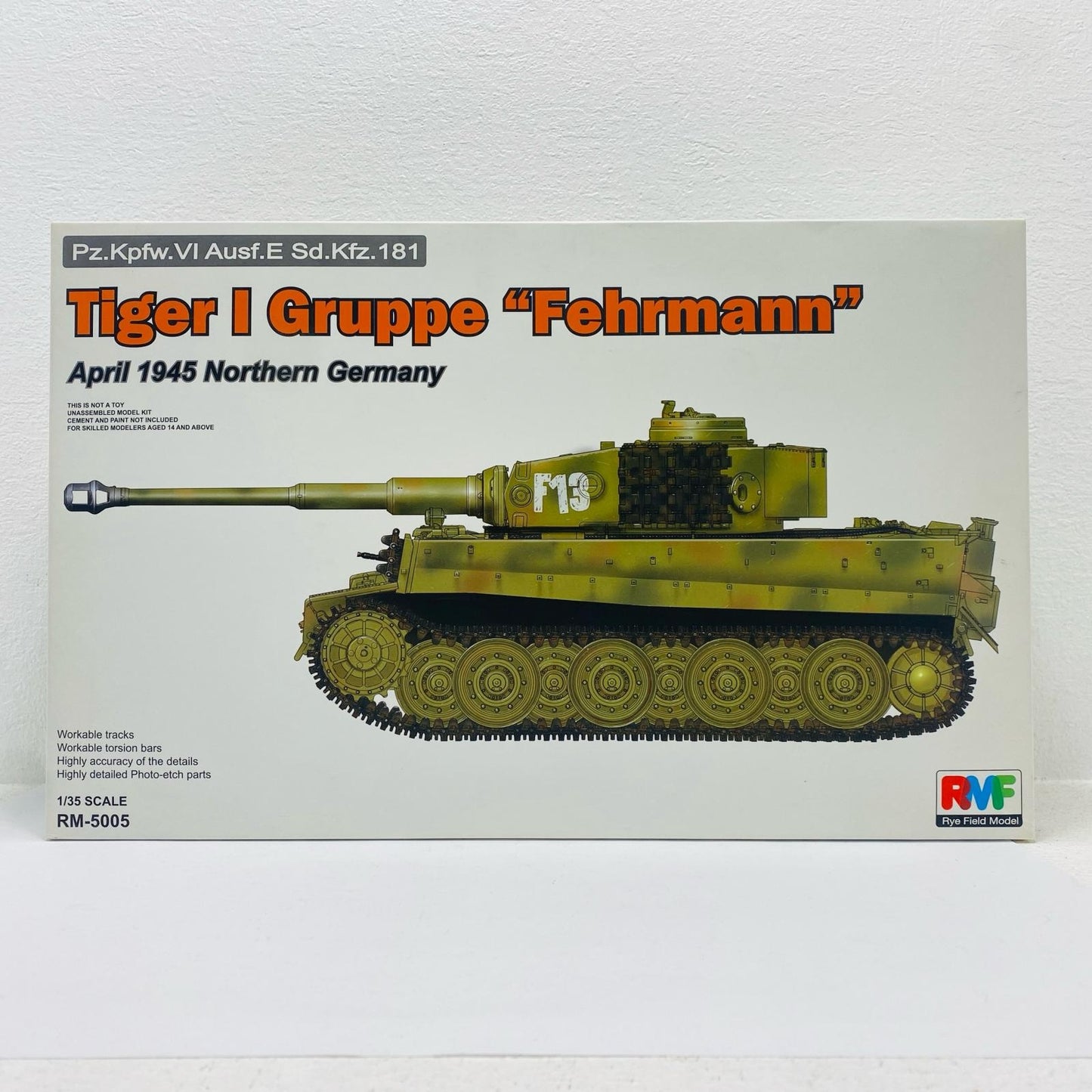 プラモデル 1/35 Tiger I Gruppe ”Fehrmann” April 1945 Northern Germany Tiger I Gruppe ”Fehrmann” April 1945 Northern Germ【加古川物流】