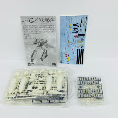 1/72VF-0A/Sバトロイド「マクロスゼロ」シリーズNo.20[65720]