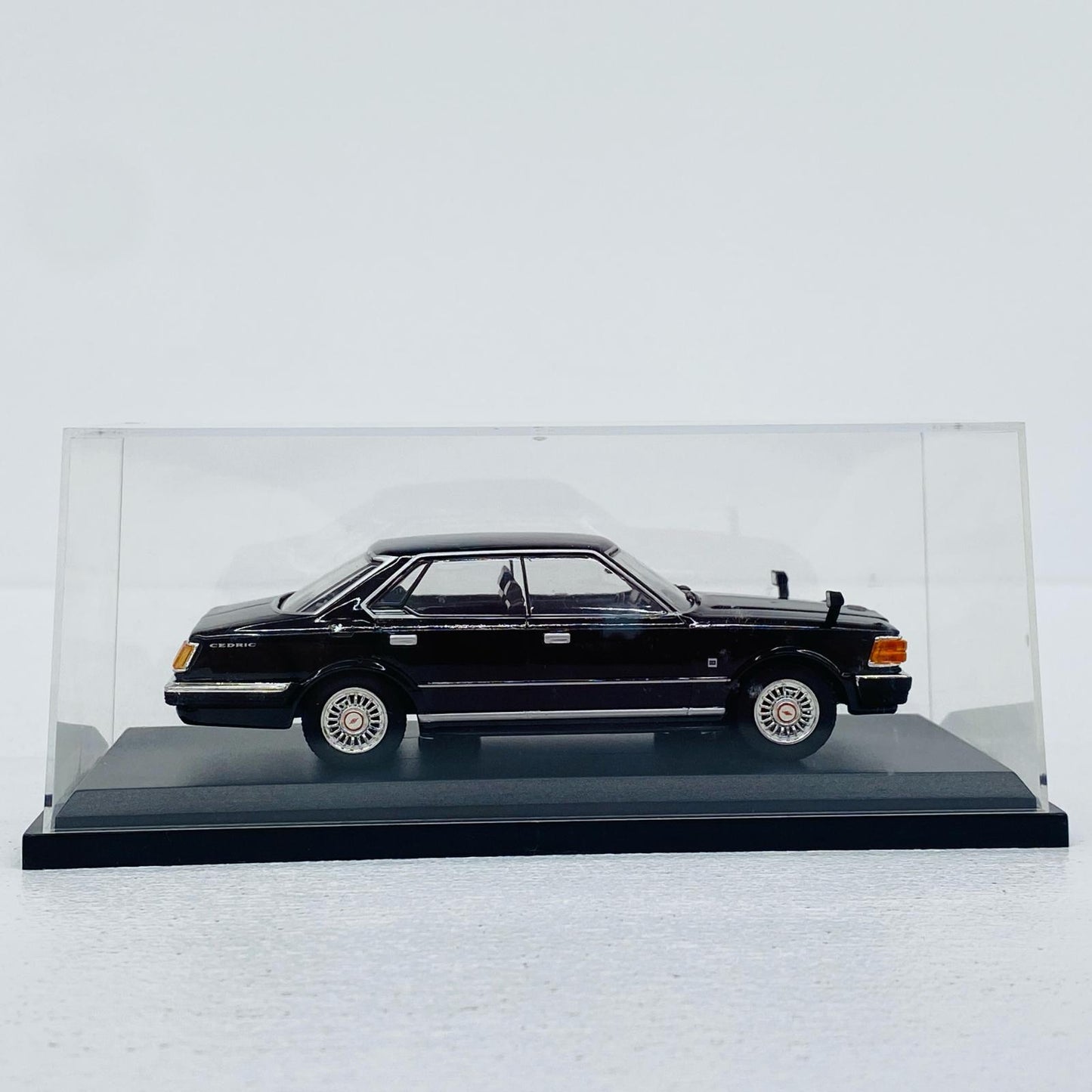 日産名車コレクション セドリック 430 1979 1/4