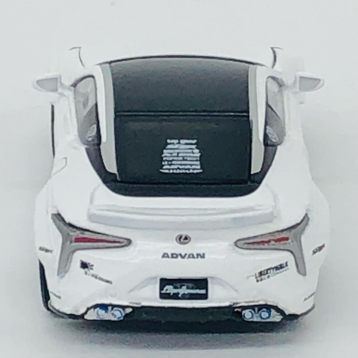 ERA CAR 1/64 LB WORKS LC500 パールホワイト