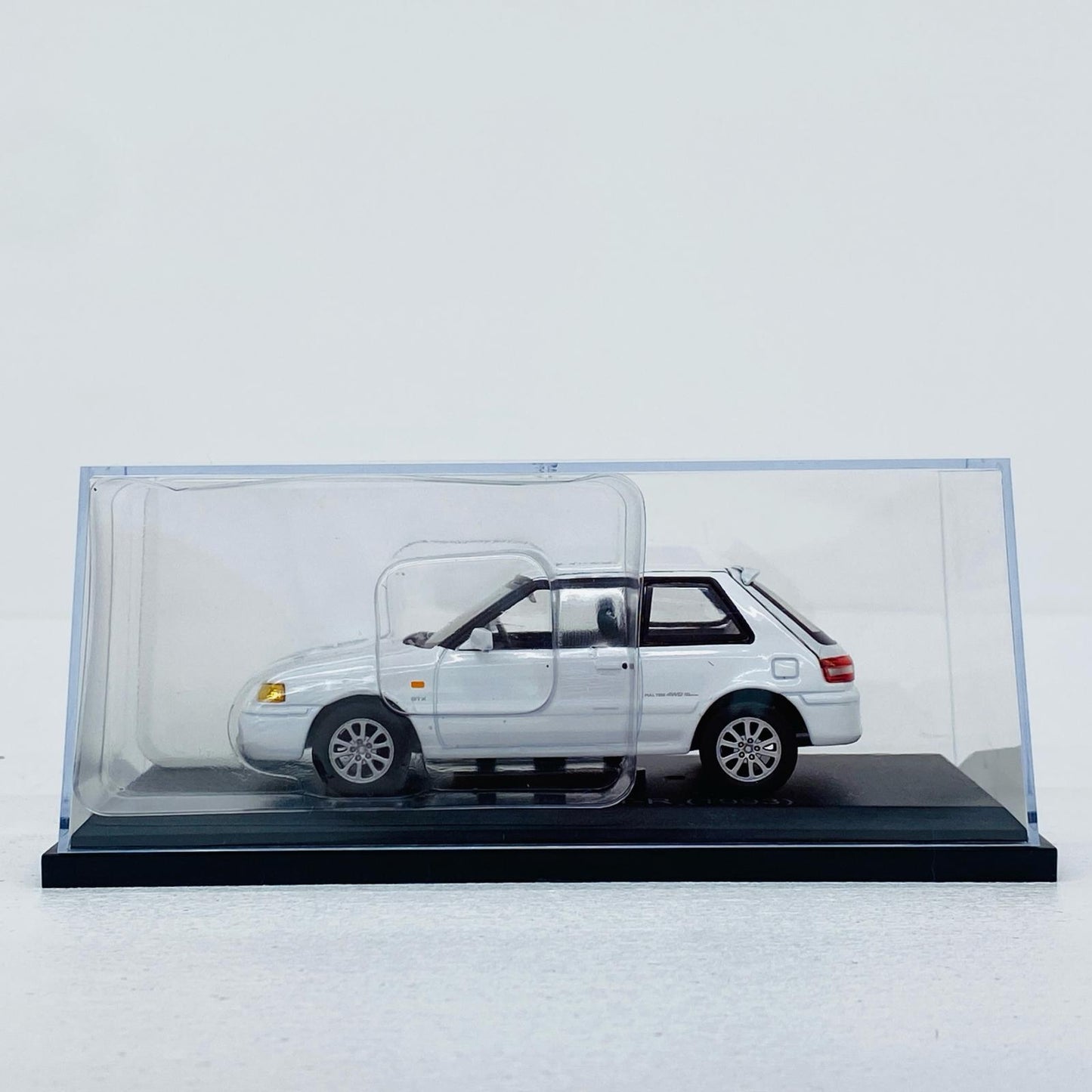国産名車コレクション 1/43 マツダ ファミリア