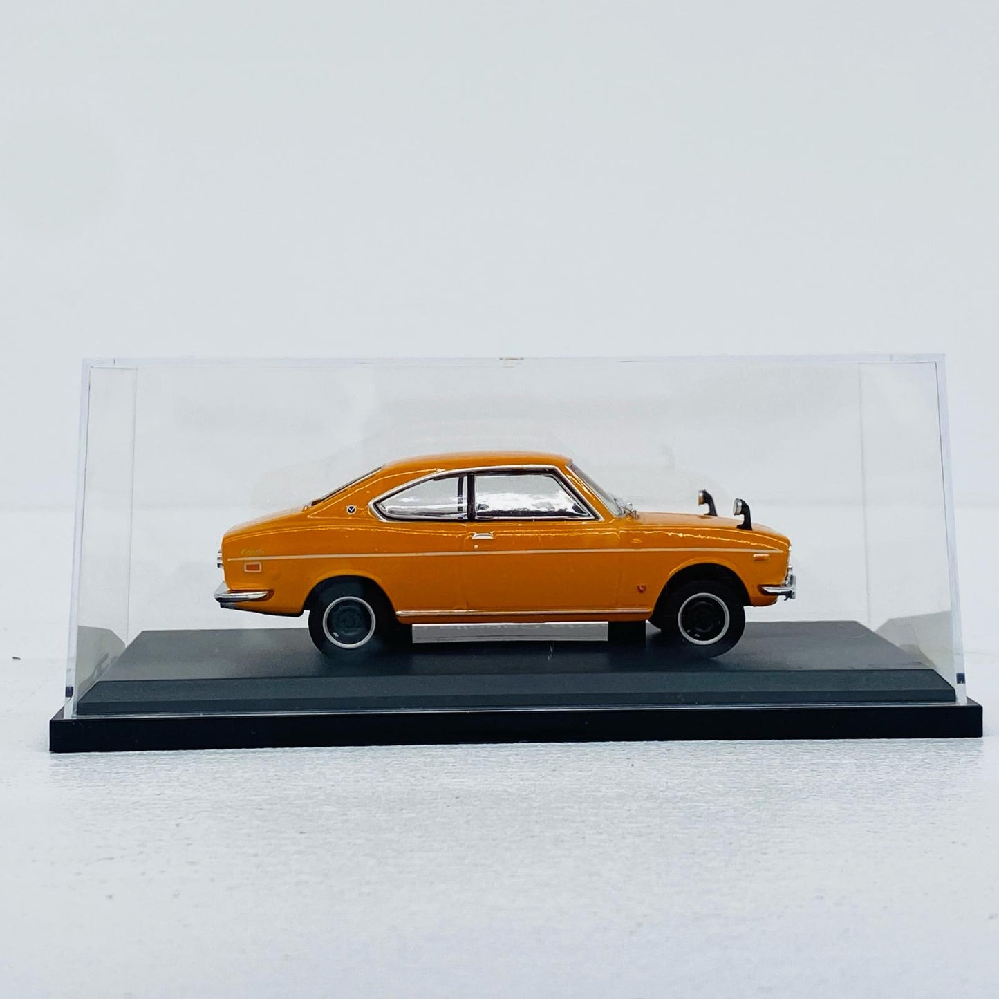 国産名車コレクション 1/43 マツダ カペラ 197
