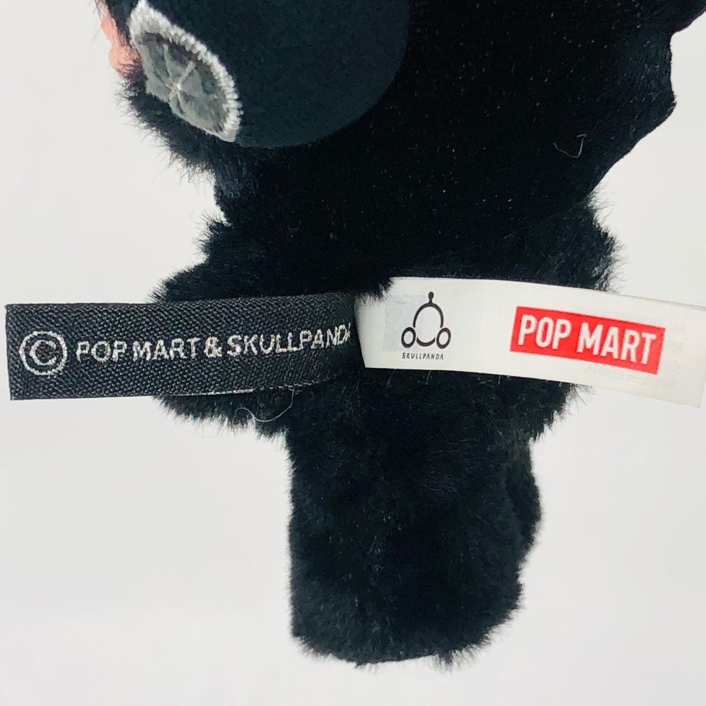ぬいぐるみ Darkness「SKULLPANDA You Found Me! シリーズ ぬいぐるみペンダント」 SKULLPANDA You Found Me! ぬいぐるみ ペンダント【瀬戸大橋店】