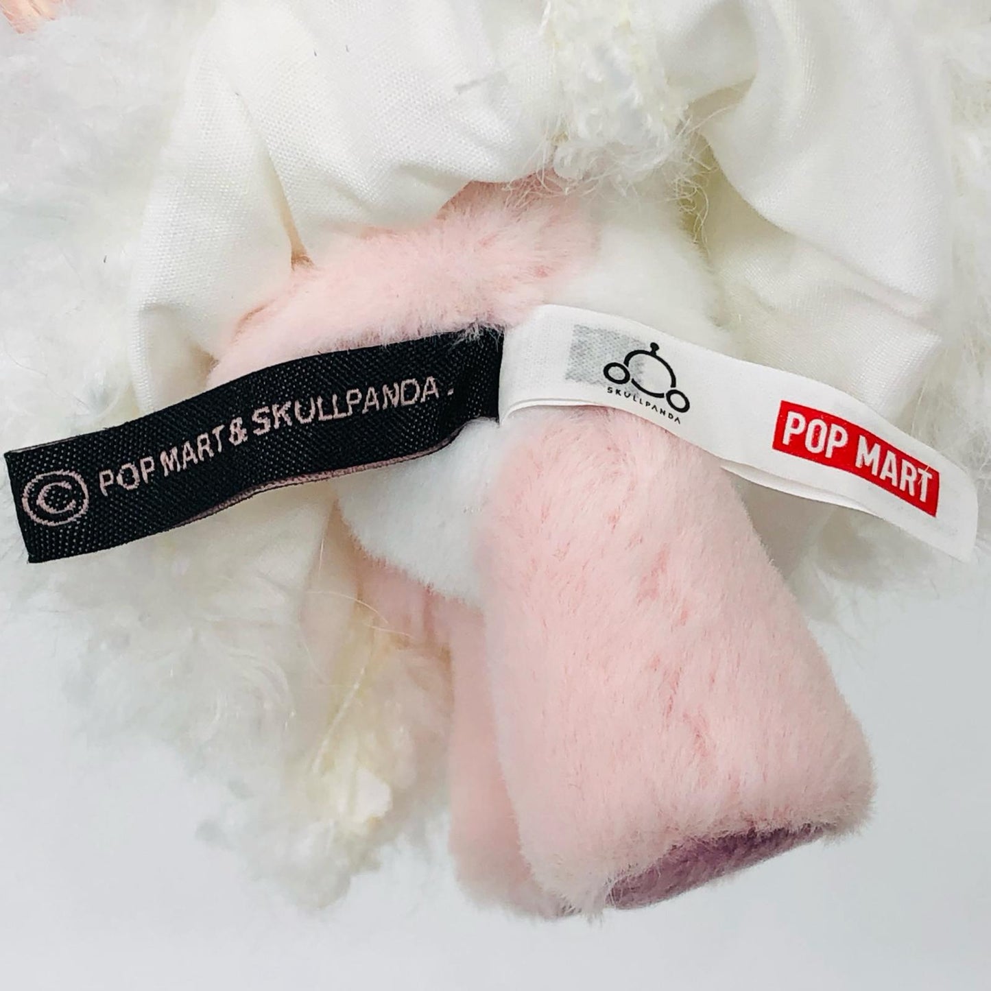 ぬいぐるみ Ghostie?「SKULLPANDA You Found Me! シリーズ ぬいぐるみペンダント」 SKULLPANDA You Found Me! ぬいぐるみ ペンダント【瀬戸大橋店】