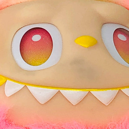 ぬいぐるみ LOYALTY「THE MONSTERS Big into Energy シリーズ ぬいぐるみペンダント」POPMART THE MONSTERS Big into Energy ぬいぐるみペンダント【瀬戸大橋店】