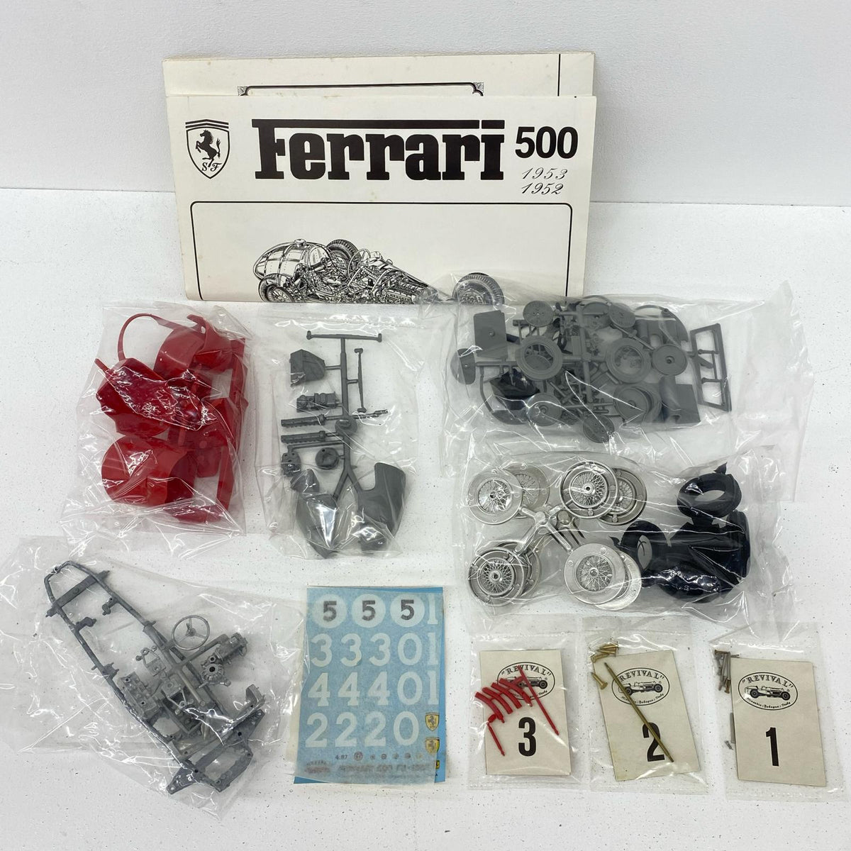 プラモデル REVIVAL 1/20 フェラーリ 500 1952 Ferrari【加古川物流】