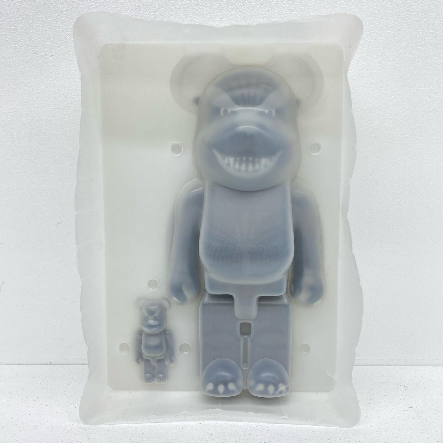 BE@RBRICK GODZILLA(1954) 100% & 400% *BE@RBRICK WORLD W【フィギュア】