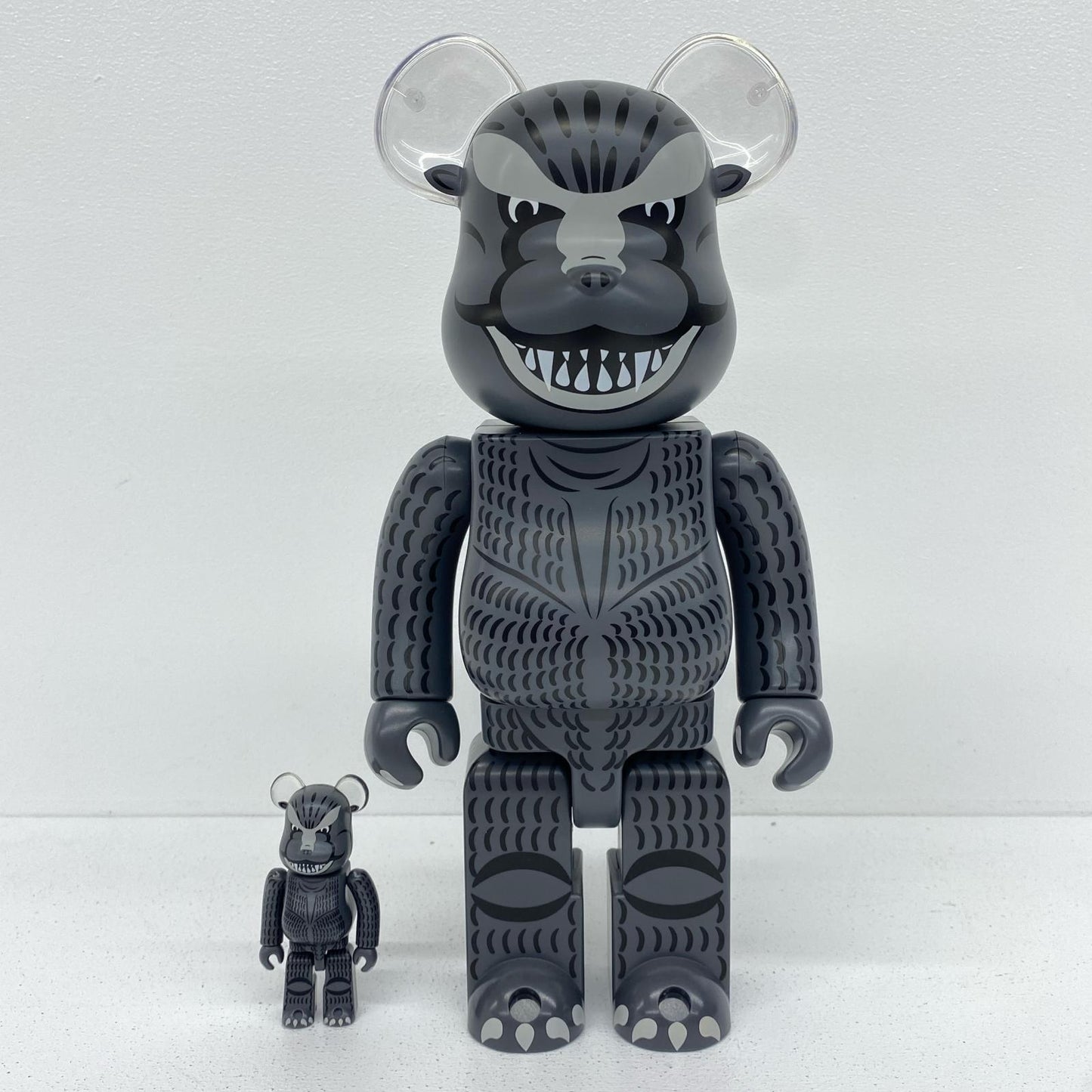 BE@RBRICK GODZILLA(1954) 100% & 400% *BE@RBRICK WORLD W【フィギュア】