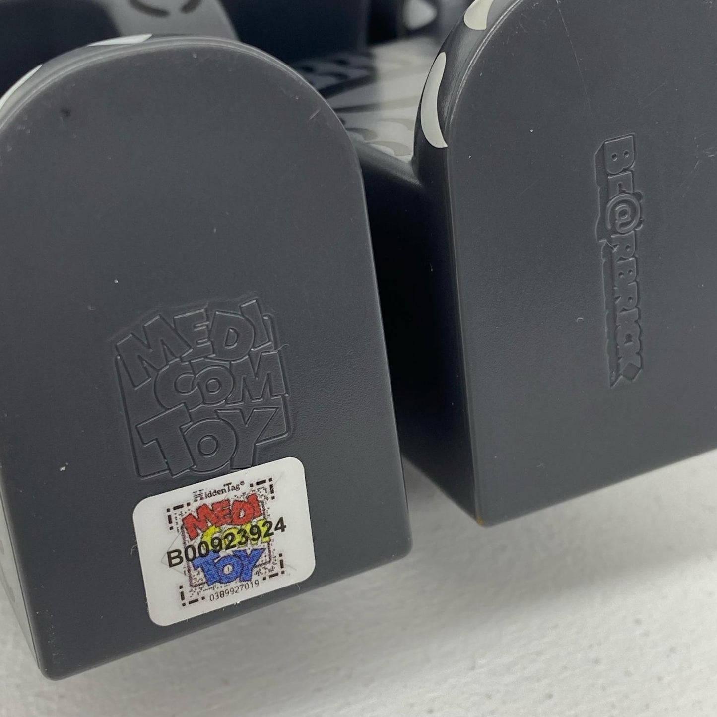BE@RBRICK GODZILLA(1954) 100% & 400% *BE@RBRICK WORLD W【フィギュア】