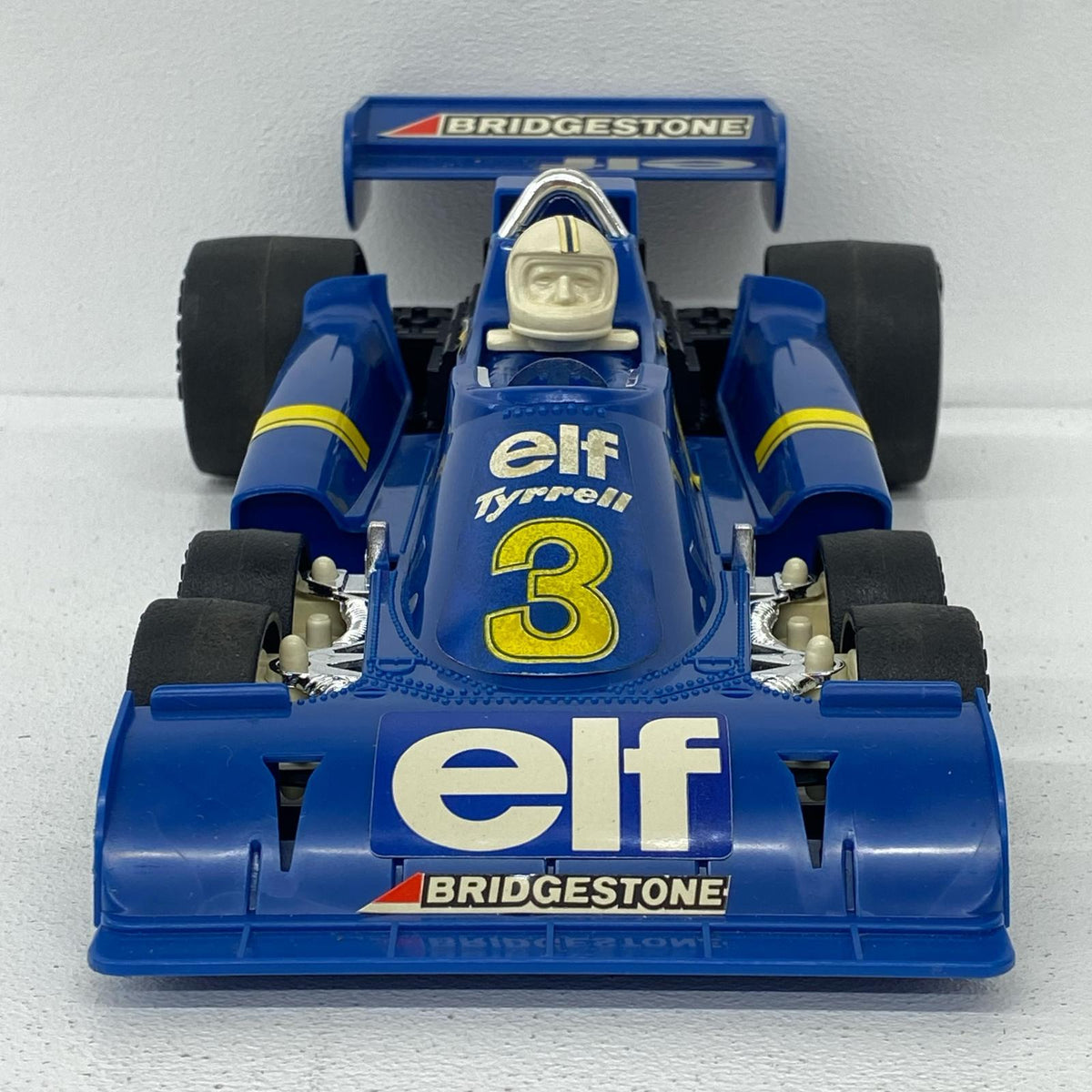 おもちゃ・玩具 アクションシリーズ F-1レーシングカー タイレル P34【加古川物流】