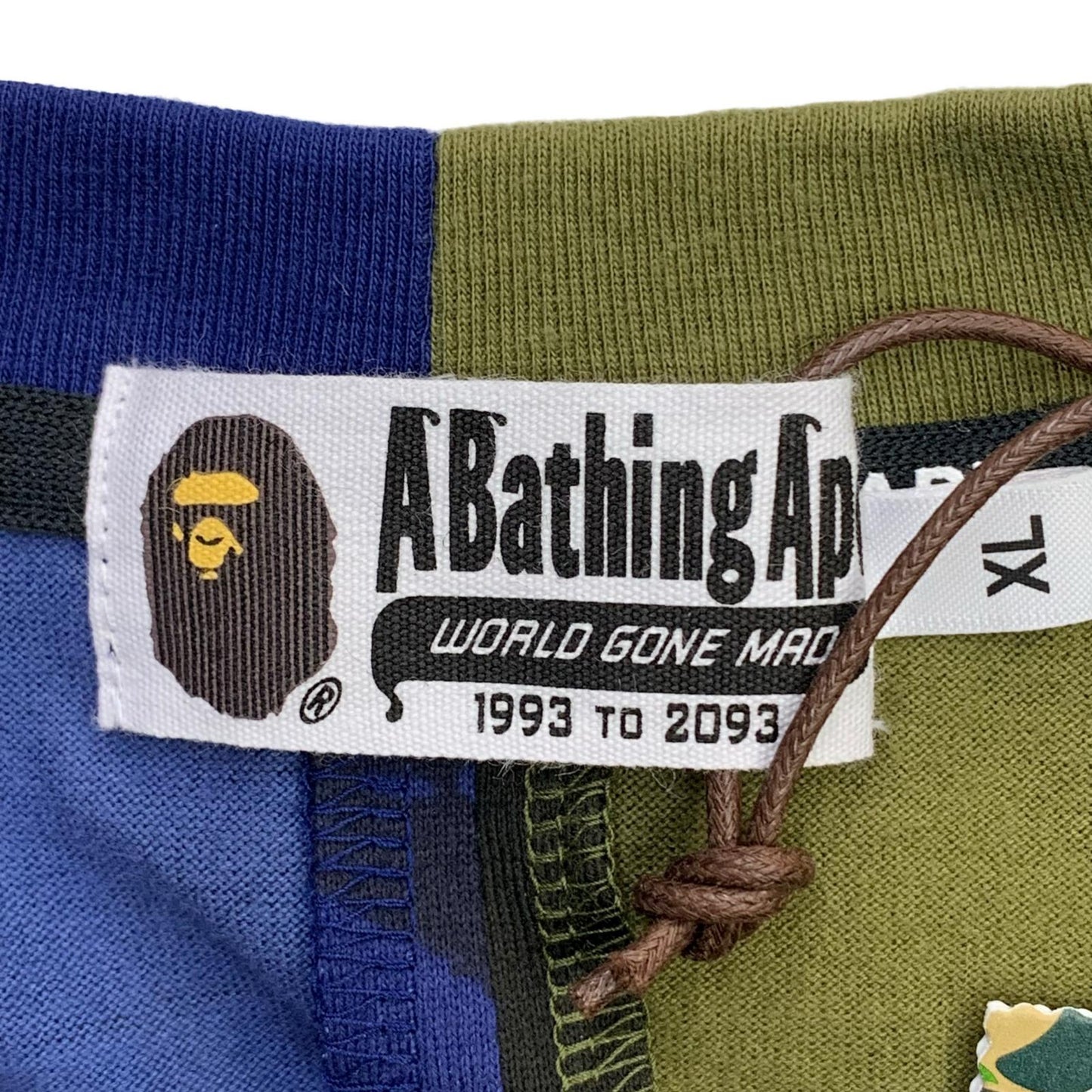 A BATHING APE | アベイシングエイプ SPLIT CAMO SHARK TEE 半袖Ｔシャツ 001CSM301009M サイズ：XL