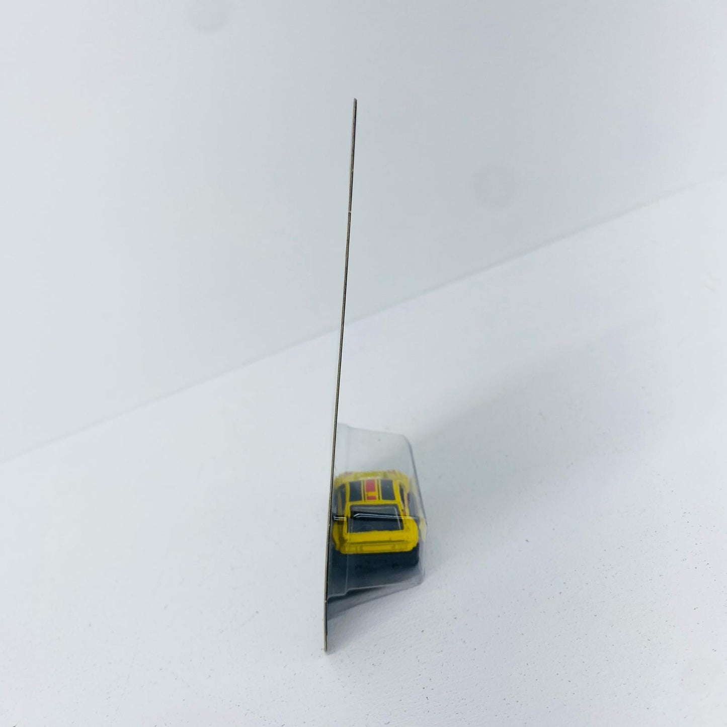 おもちゃ・玩具 1/64’85HONDACR-X(イエロー×グレー)「HotWHeeLSBOULEVARD」[X8243] 85HONDACR-X(イエロー×グレー) BOULEVARD【加古川店】