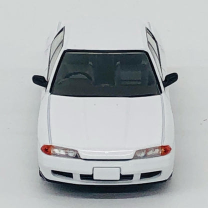 おもちゃ・玩具 1/64 LV-N194d 日産スカイライン 4ドアスポーツセダン GXi Type X (ホワイト) 92年式 「トミカリミテッドヴィンテージNEO」 [329060] 日産スカイライン 4ドアスポーツセダン LV-N194d '1/64 329060【加古川店】