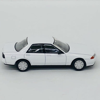 おもちゃ・玩具 1/64 LV-N194d 日産スカイライン 4ドアスポーツセダン GXi Type X (ホワイト) 92年式 「トミカリミテッドヴィンテージNEO」 [329060] 日産スカイライン 4ドアスポーツセダン LV-N194d '1/64 329060【加古川店】