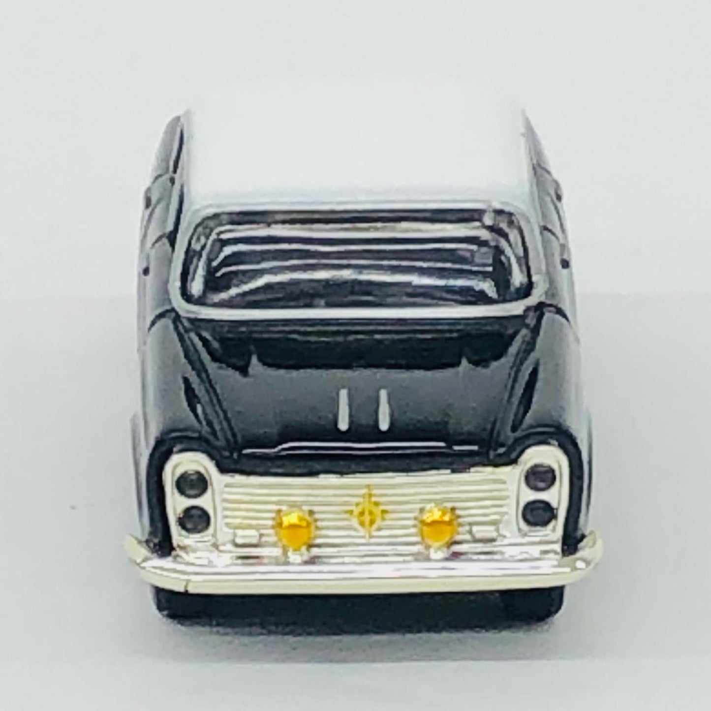 おもちゃ・玩具 1/64 LV-01c 日産 セドリック(ブラック×ホワイト) 「トミカリミテッドヴィンテージ」 [205326] 日産 セドリック LV-01c '1/64 205326【加古川店】