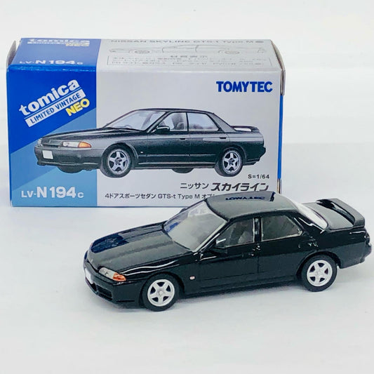 1/64 LV-N194c 日産スカイライン 4ドアスポーツセダン GTS-t Type M (ブラック) オプション装着車 92年式 「トミカリミテッドヴィンテージNEO」 [329053]