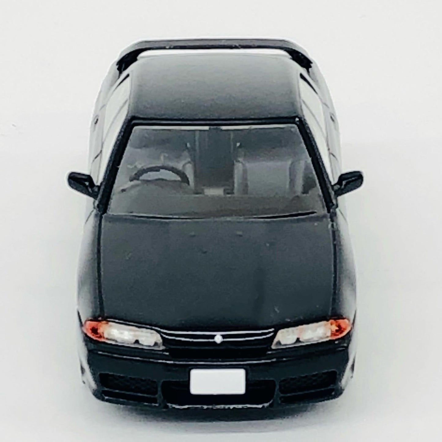 1/64 LV-N194c 日産スカイライン 4ドアスポーツセダン GTS-t Type M (ブラック) オプション装着車 92年式 「トミカリミテッドヴィンテージNEO」 [329053]