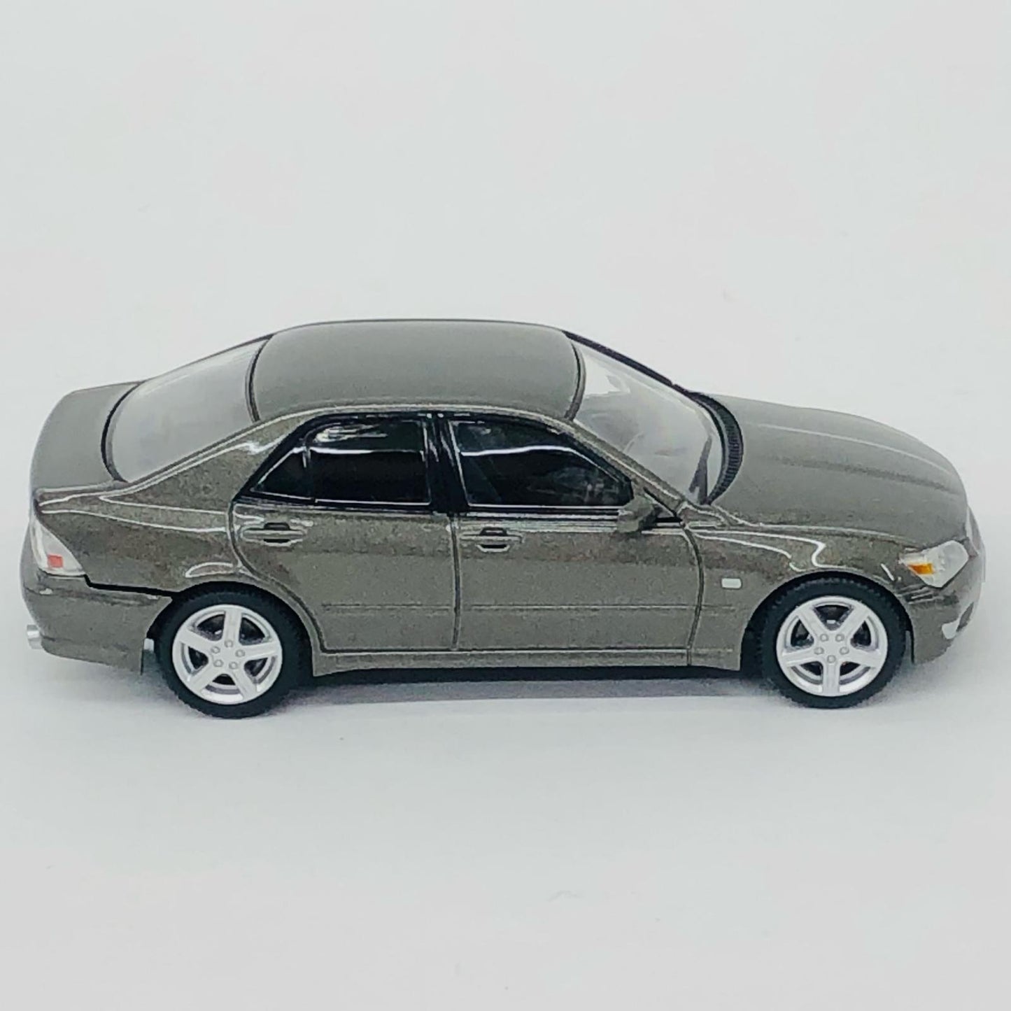 おもちゃ・玩具 1/64 LV-N232d トヨタ アルテッツァ RS200 Zエディション 98年式(グレーメタリック) 「トミカリミテッドヴィンテージNEO」 [321491] トヨタ アルテッツァ RS200 Zエディシ LV-N232d '1/64 321491【加古川店】