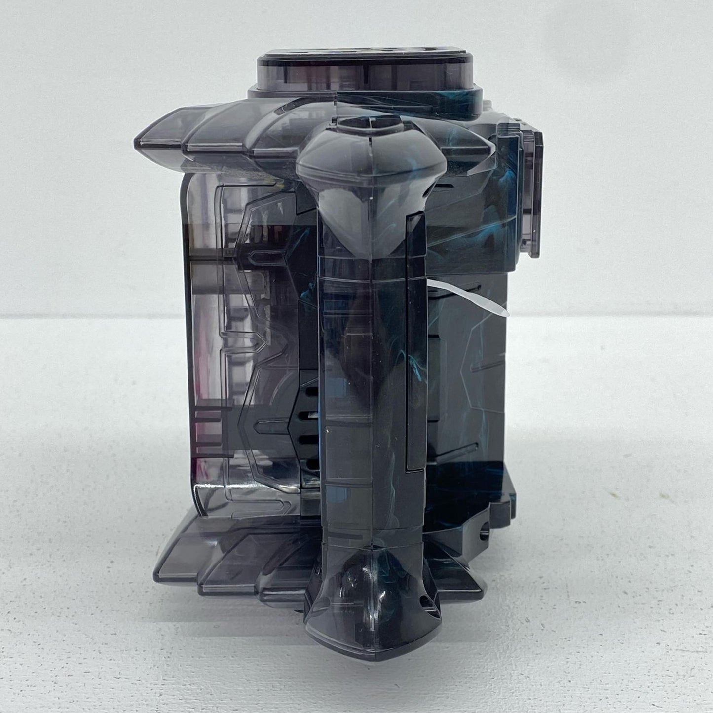 DXローリングバイスタンプ「仮面ライダーリバイス」
