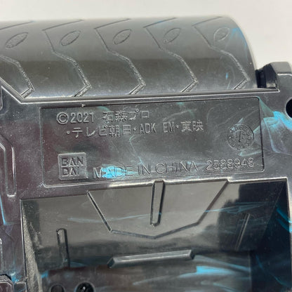 DXローリングバイスタンプ「仮面ライダーリバイス」