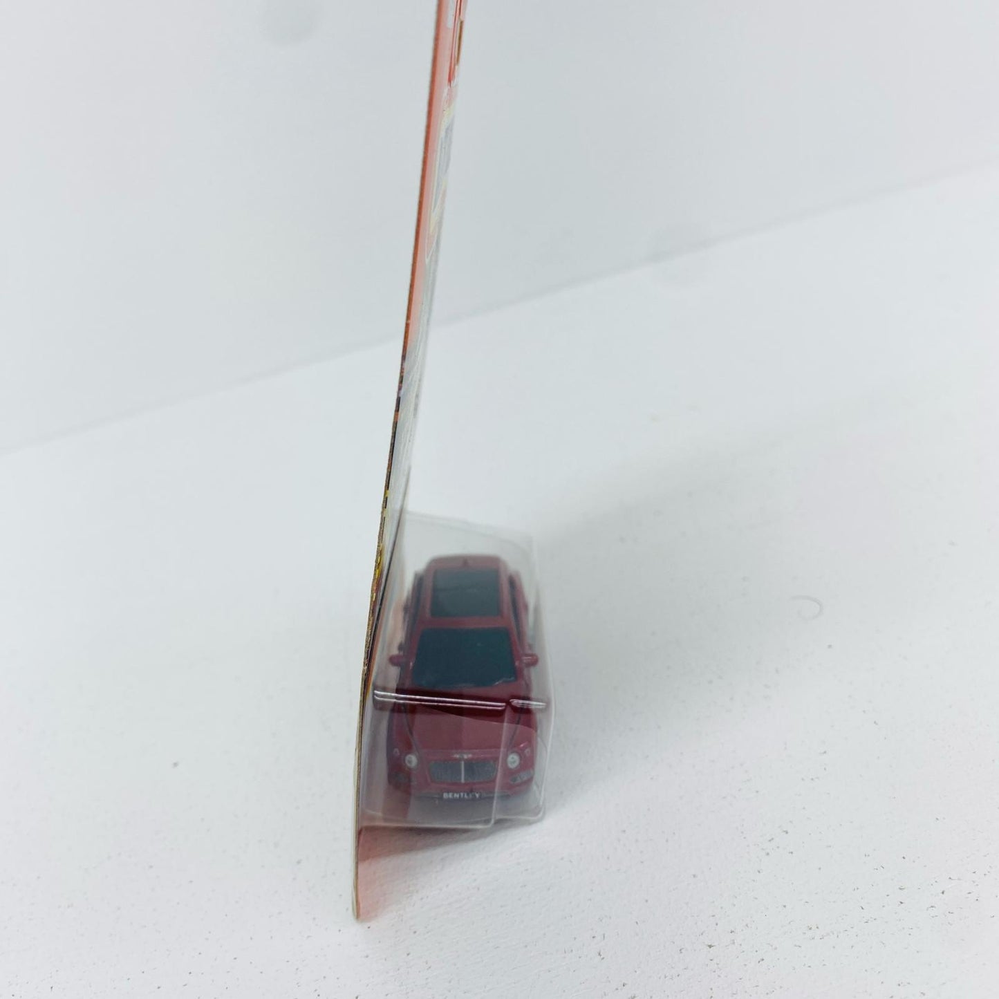 1/64 BENTLEY BENTAYGA(レッド) [HFP19-4B10]