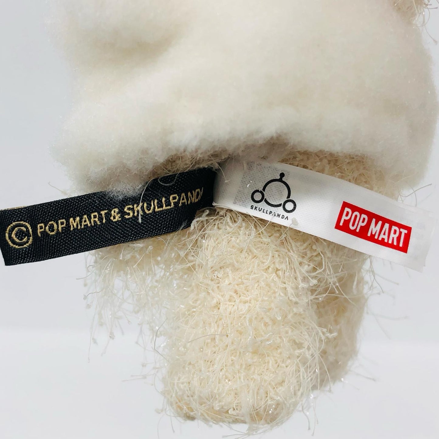 Sandman 「POP MART SKULLPANDA You Found Me! シリーズ ぬいぐるみペンダント」