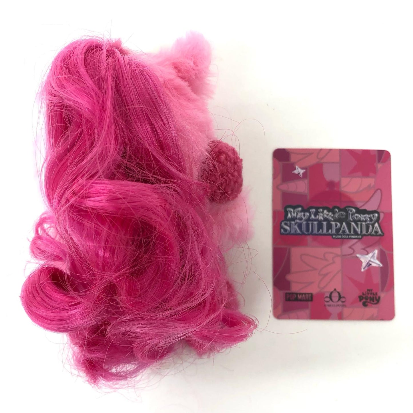 Pinkie Pie「SKULLPANDA × My Little Pony シリーズ ぬいぐるみペンダント」【フィギュア】