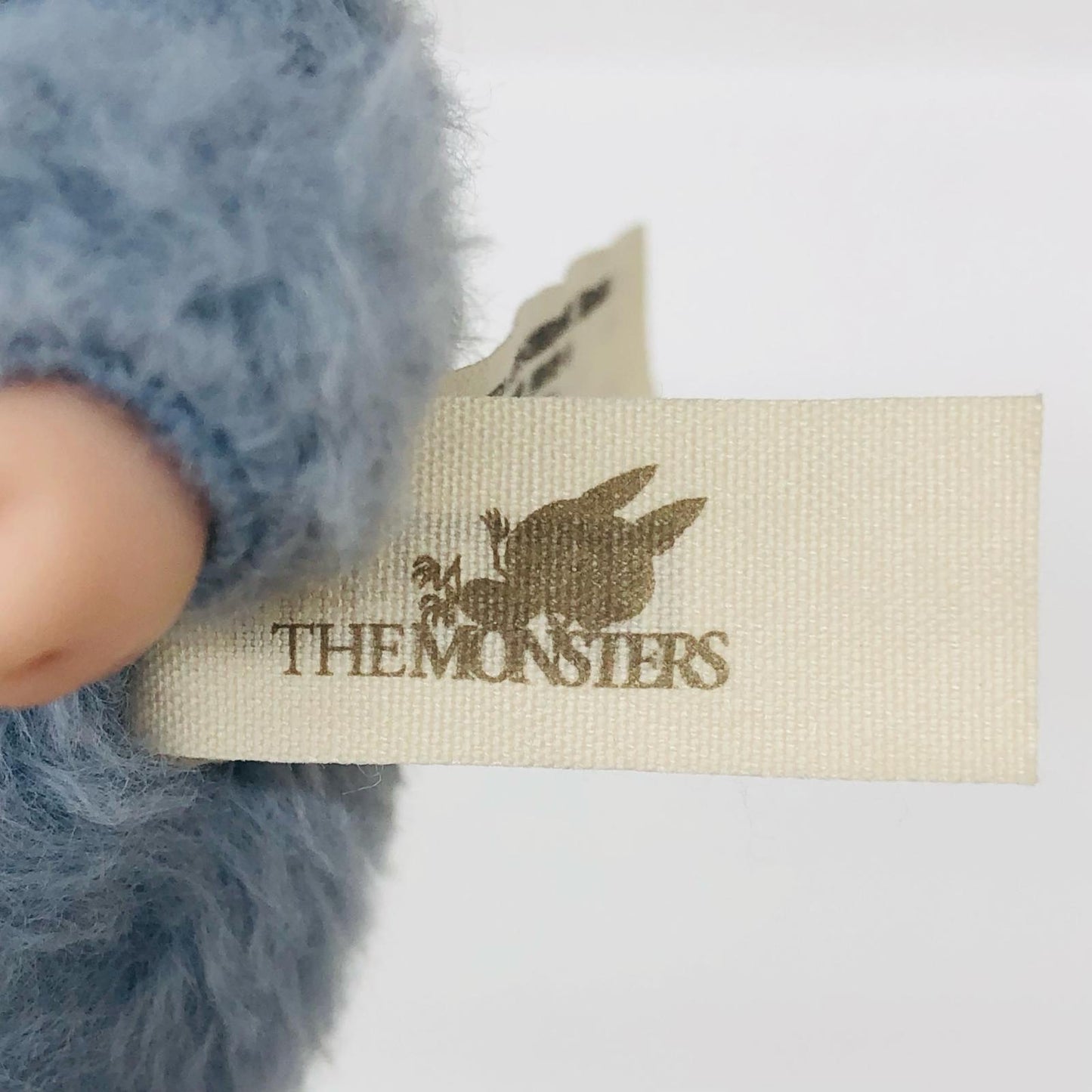 Ses Salt Coconut「THE MONSTERS Exciting Macaron シリーズ ぬいぐるみ ペンダント」【フィギュア】