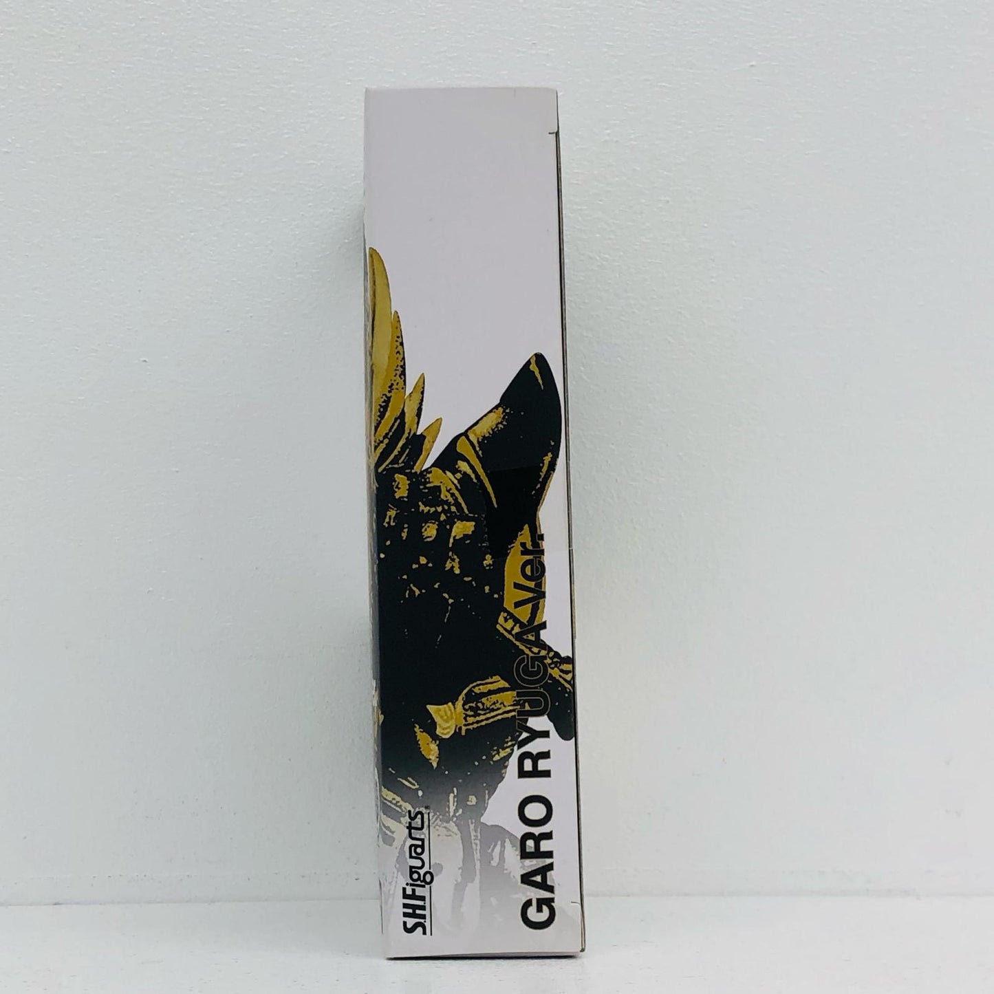 S.H.Figuarts黄金騎士ガロ(流牙Ver.)「牙狼-GARO-～闇を照らす者～」魂ウェブ商店限定【フィギュア】