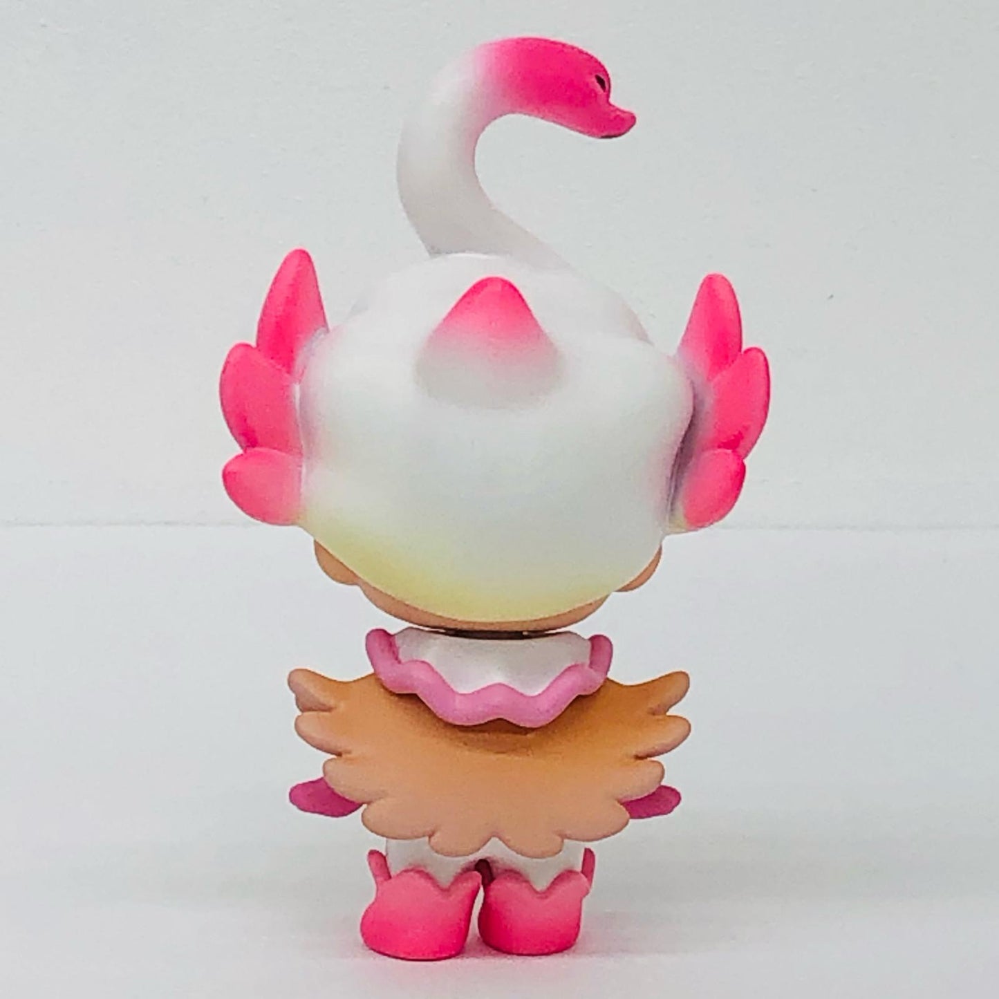 Swan 「POPMART DIMOO おとぎ話シリーズ」【フィギュア】