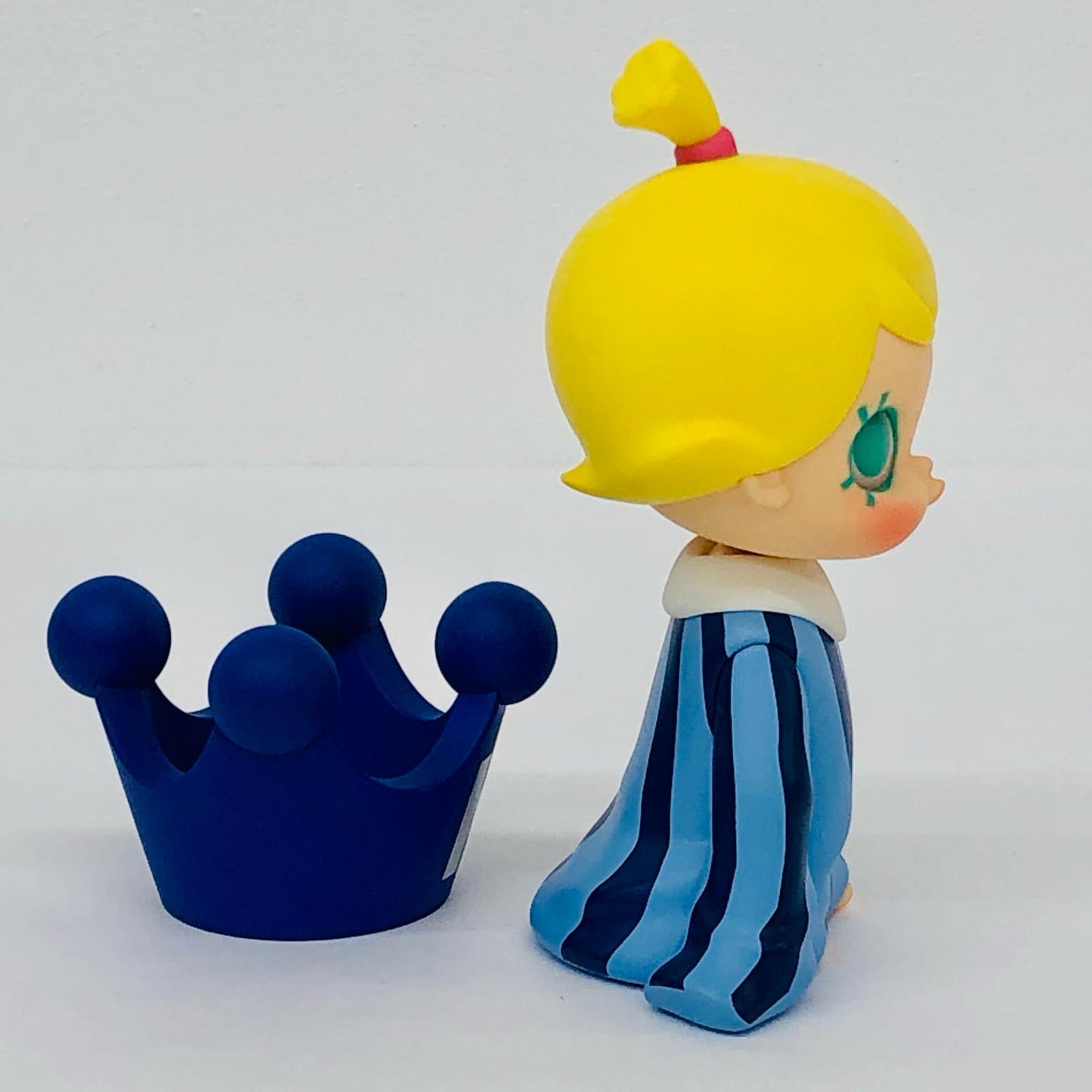 XXL Crown 「POPMART Baby Molly When I was Three!シリーズ」【フィギュア】