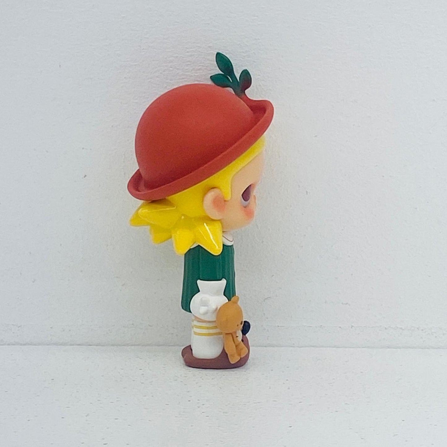 フィギュア Growing 「POPMART ZSIGA Walking Into The Forest シリーズ」 Growing SIGA Walking Into The Forest【フィギュア】【加古川物流】