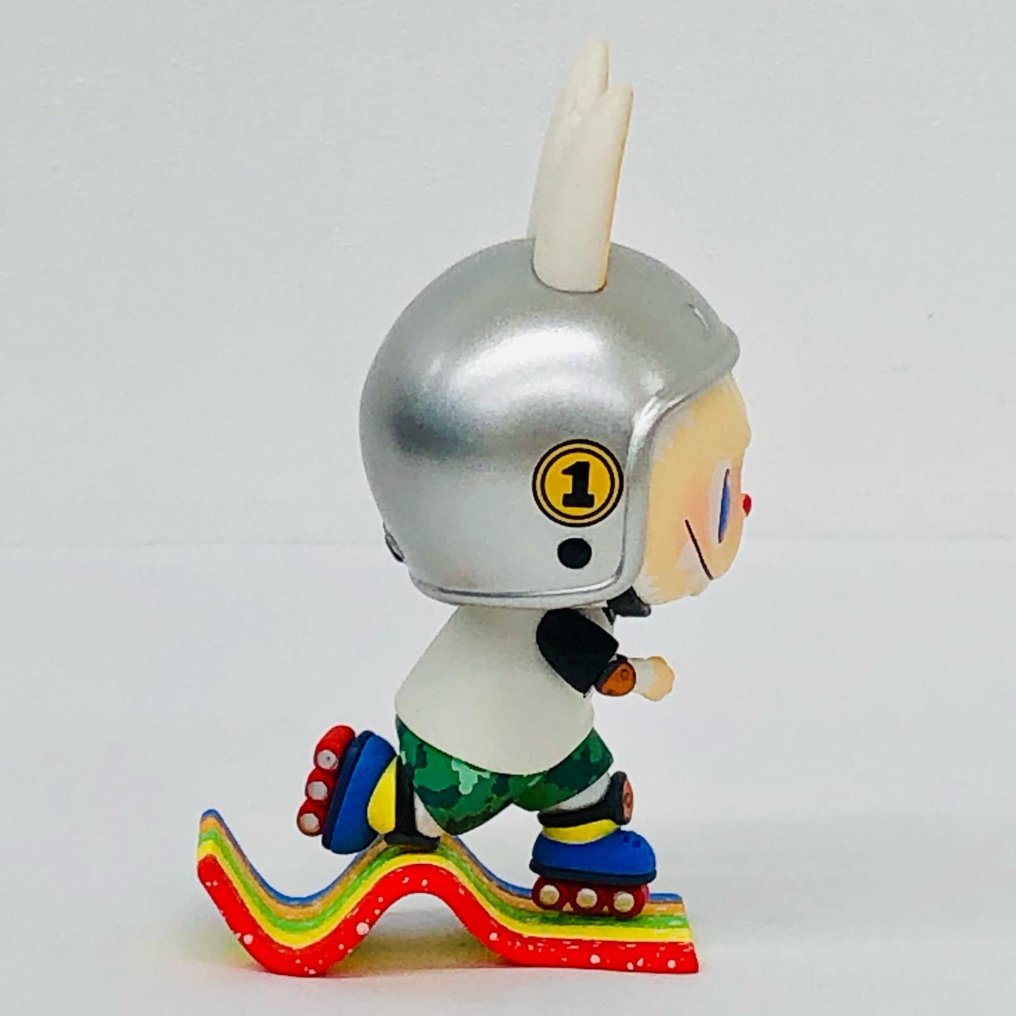 RAINBOW CANDY 「POPMART LABUBU ザ・モンスターズ キャンディ シリーズ」【フィギュア】