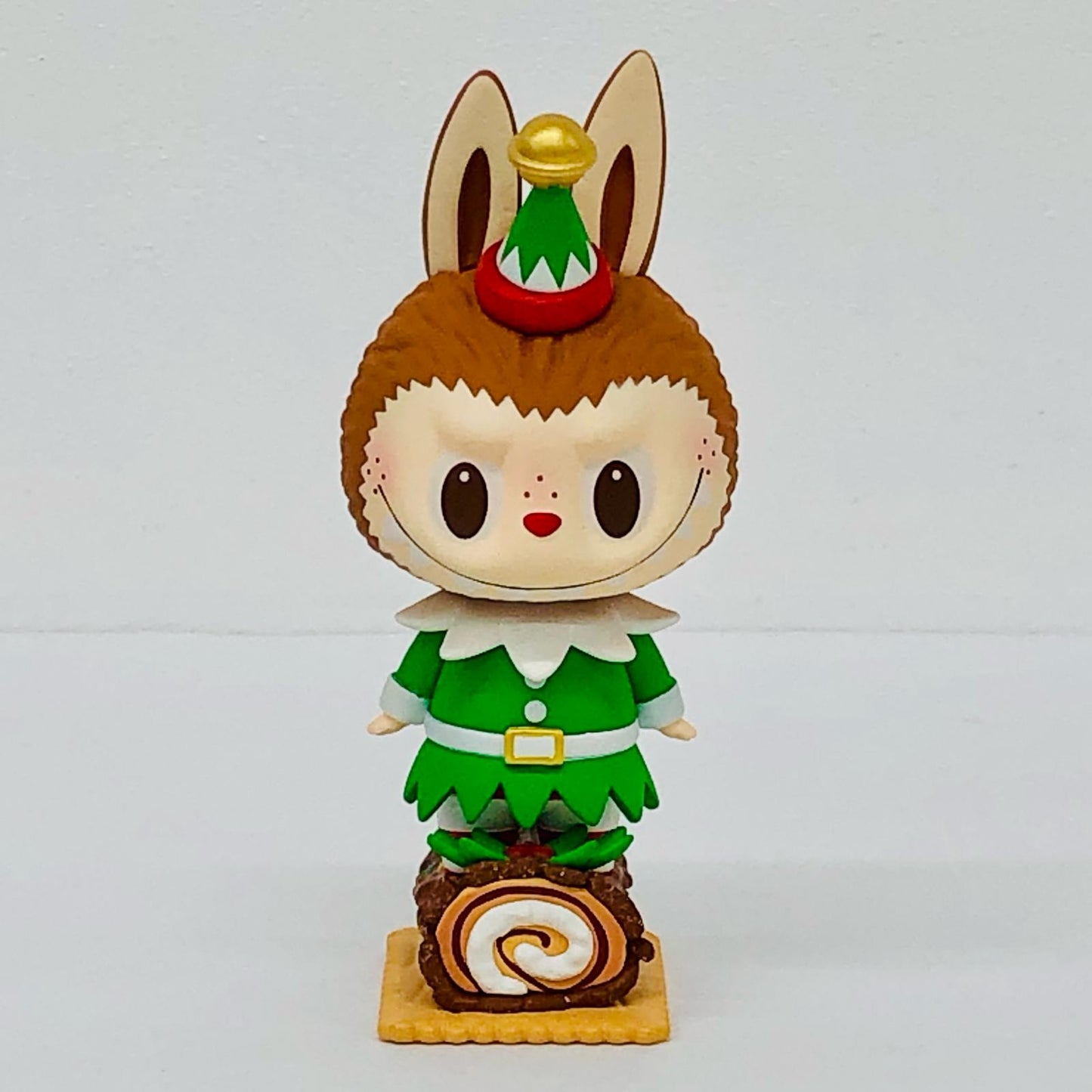 フィギュア Buche de Noel Cake 「POPMART LABUBU ザ・モンスターズ レッツクリスマス シリーズ」 Buche de Noel Cake LABUBU ザ・モンスターズ レッツクリスマス【フィギュア】【加古川物流】