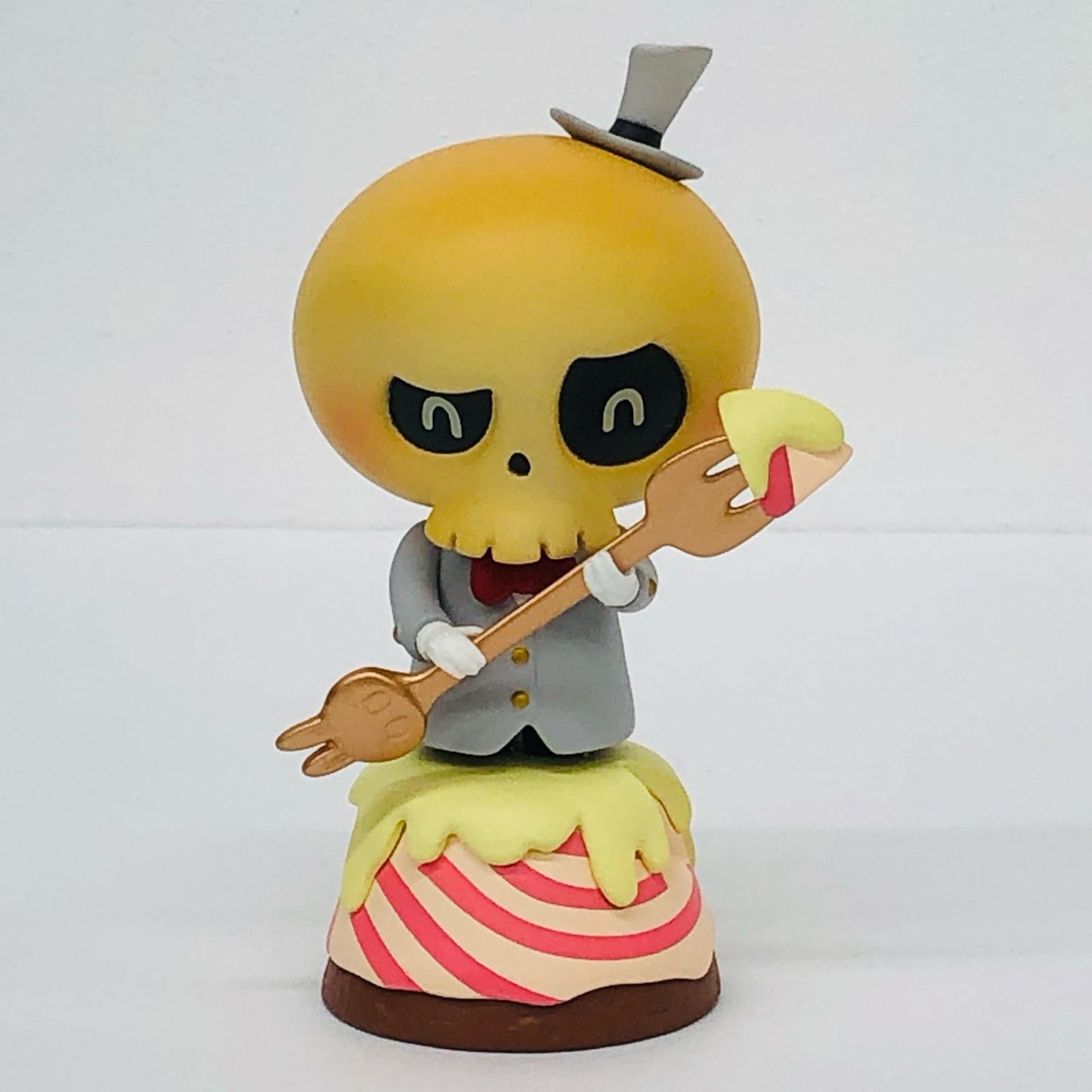 フィギュア Ice cream pastry 「POPMART LABUBU ザ・モンスター・パティシエシリーズ」 Ice cream pastry LABUBU ザ・モンスター・パティシエ【フィギュア】【加古川物流】