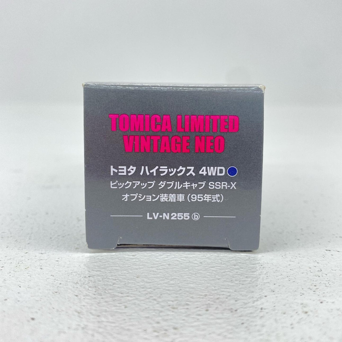 おもちゃ・玩具 1/64 LV-N255b トヨタ ハイラックス4WDダブルキャブSSR-X オプション装着車 95年式(グリーン) 「トミカリミテッドヴィンテージNEO」 [318972] LV-N255b トヨタ ハイラックス4WDダブルキャブ ''1/64 318972【加古川物流】