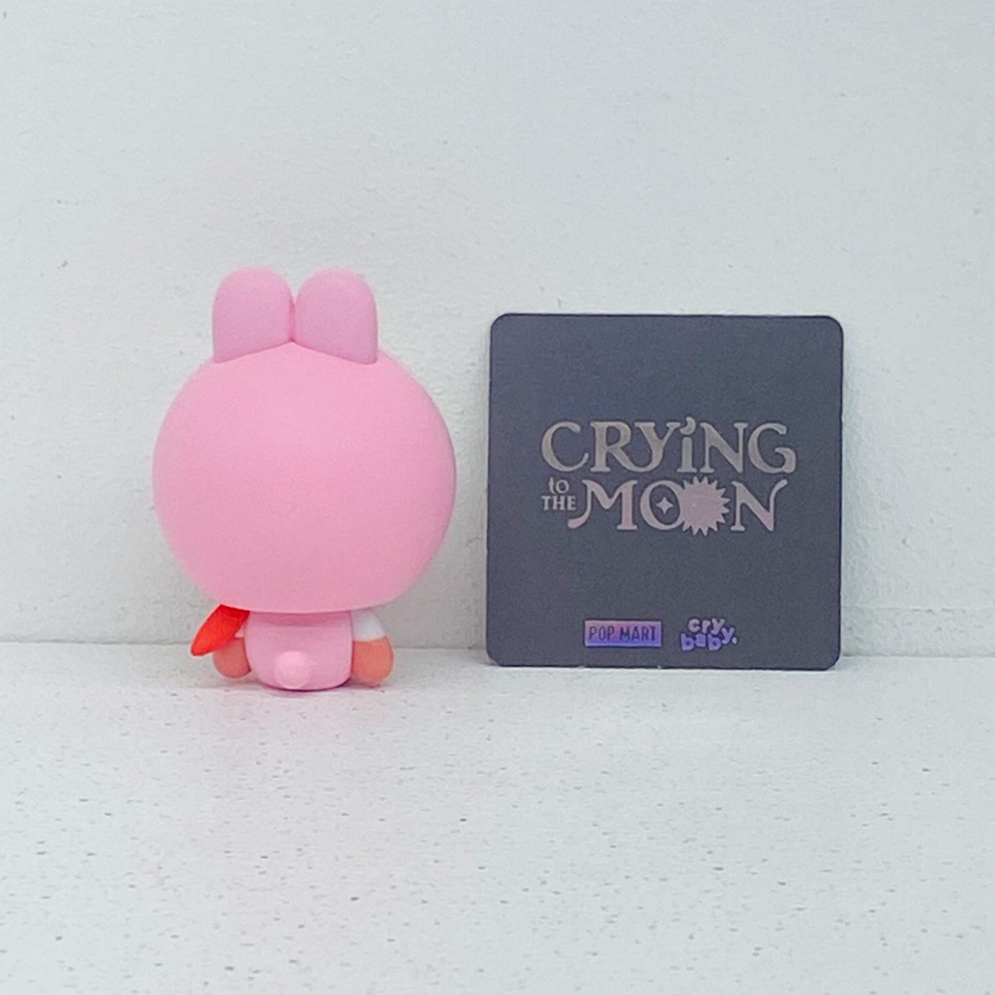 The Rabbit on the Moon -Mini 「POPMART CRYBABY CRYING TO THE MOON SITTING シリーズ」【フィギュア】