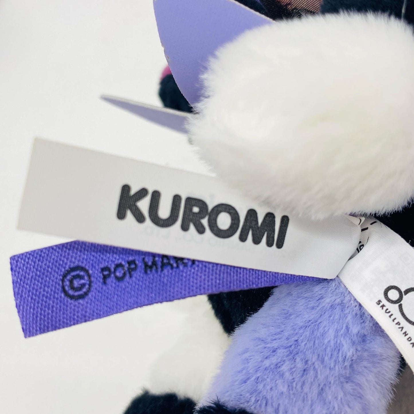 SKULLPANDA×KUROMI ぬいぐるみペンダント 「POPMART SKULLPANDA×サンリオキャラクターズ」