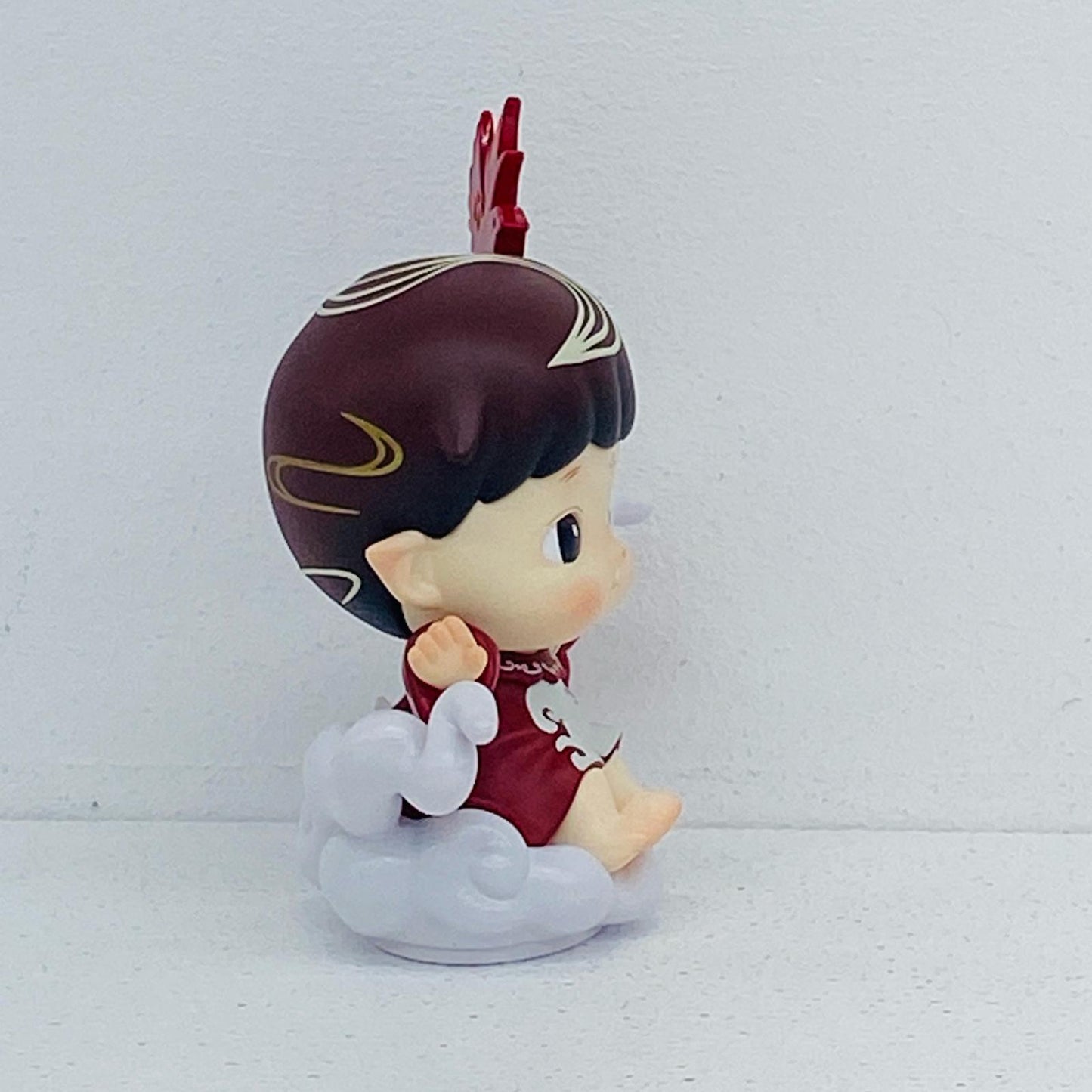 フィギュア Clouds Bearing Blessings レギュラータイプ 「POPMART The Golden Gallop シリーズ」 Clouds Bearing Blessings レギュラータイプ POPMART The Golden Gallop【フィギュア】【加古川物流】