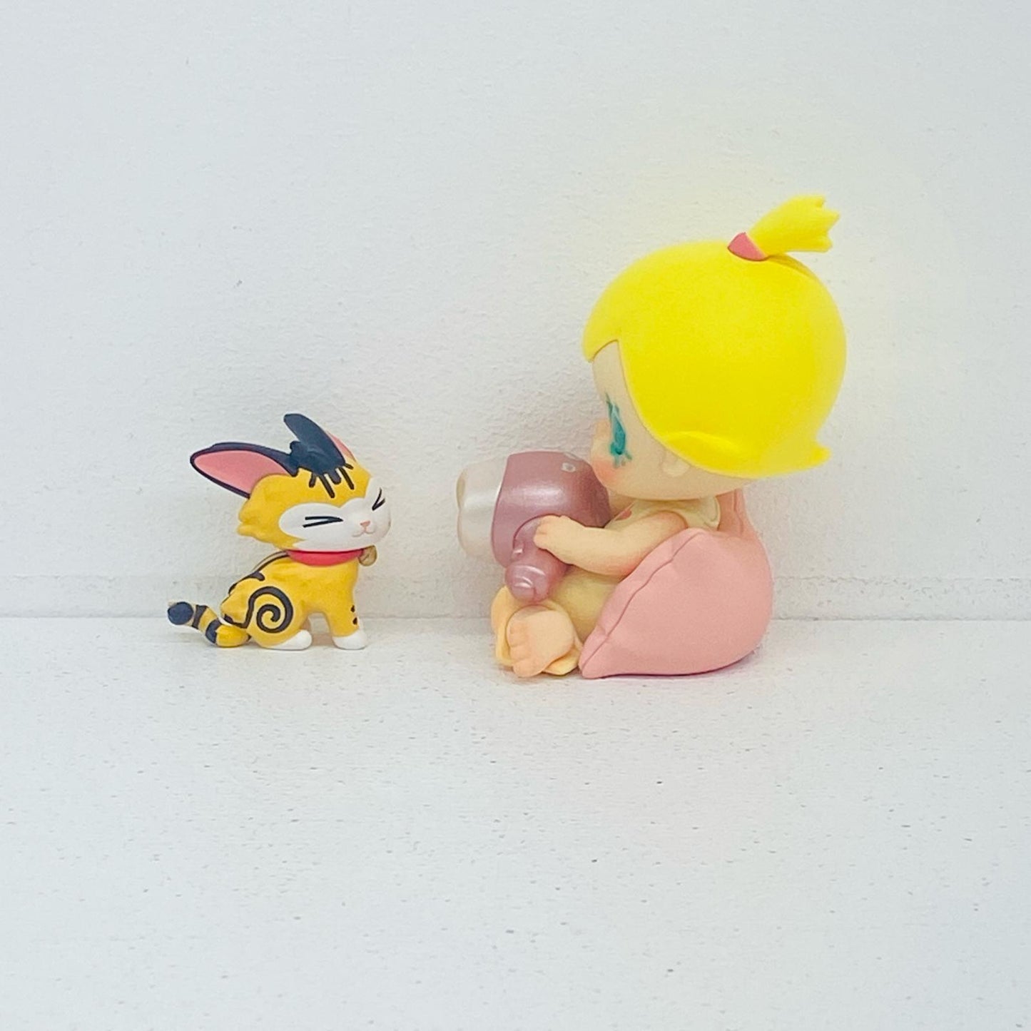 フィギュア Face the Storm 「POPMART Baby Molly ＆ Baby Tabby シリーズ」 Face the Storm Baby Molly ＆ Baby Tabby【フィギュア】【加古川物流】