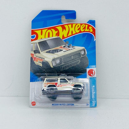 1/64日産パトロールカスタム「HotWheelsJ-IMPORTS」[HNJ71]