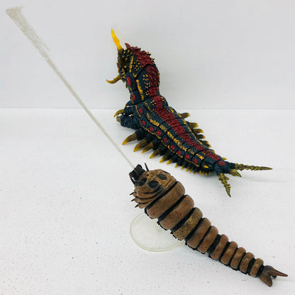 フィギュア S.H.MonsterArtsモスラ(幼虫)＆バトラ(幼虫)セット「ゴジラVSモスラ」魂ウェブ商店限定 モスラ(幼虫)＆バトラ(幼虫)セット S.H.MonsterArts 魂ウェブ商店限定【フィギュア】【加古川物流】