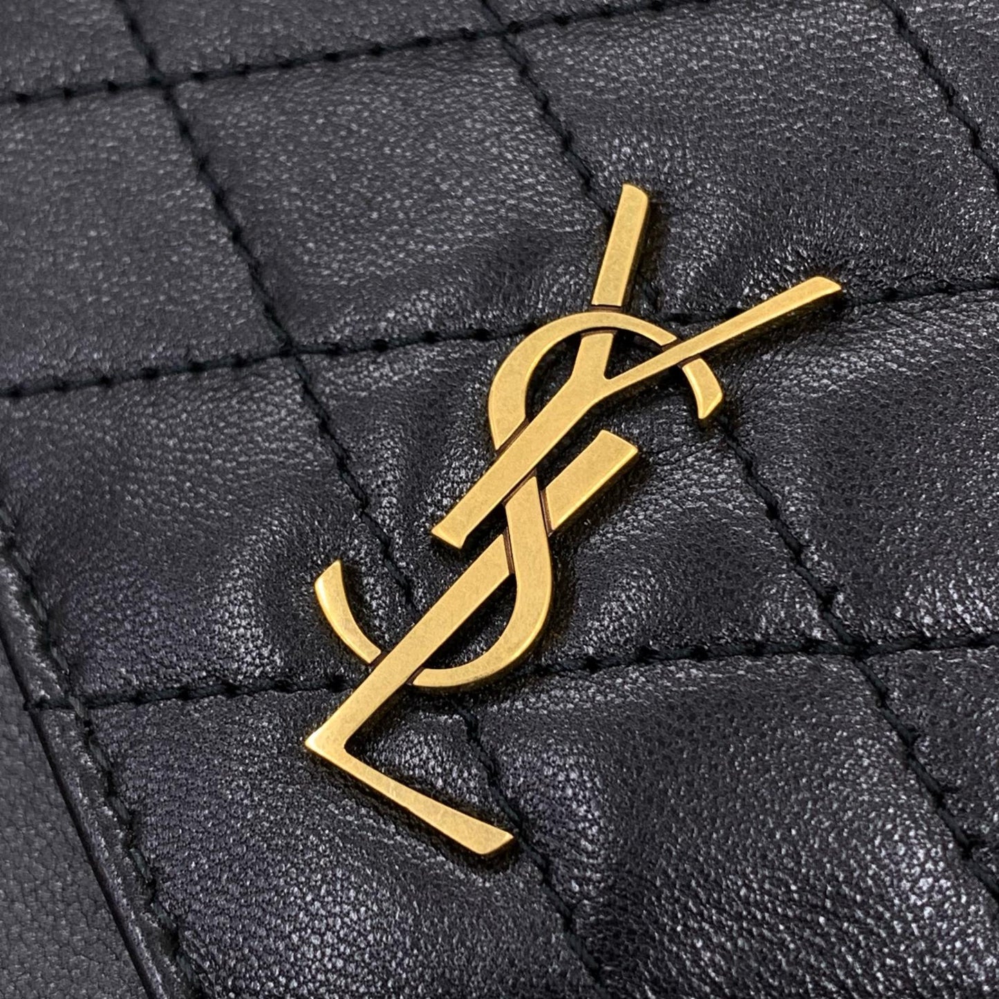 SAINT LAURENT | サンローラン ゲイビー ダブルフラップ チェーンポーチ ショルダーバッグ TGN685596・0623 マトラッセ チェーン付き ブラック【瀬戸大橋店】