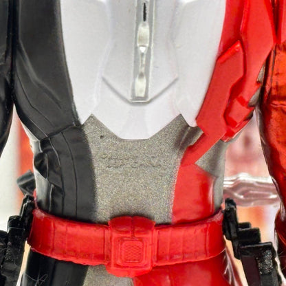 フィギュア 仮面ライダーセイバーブレイブドラゴン「仮面ライダーセイバー/聖刃」フィギュア 仮面ライダーセイバーブレイブドラゴン 82669【フィギュア】【加古川物流】
