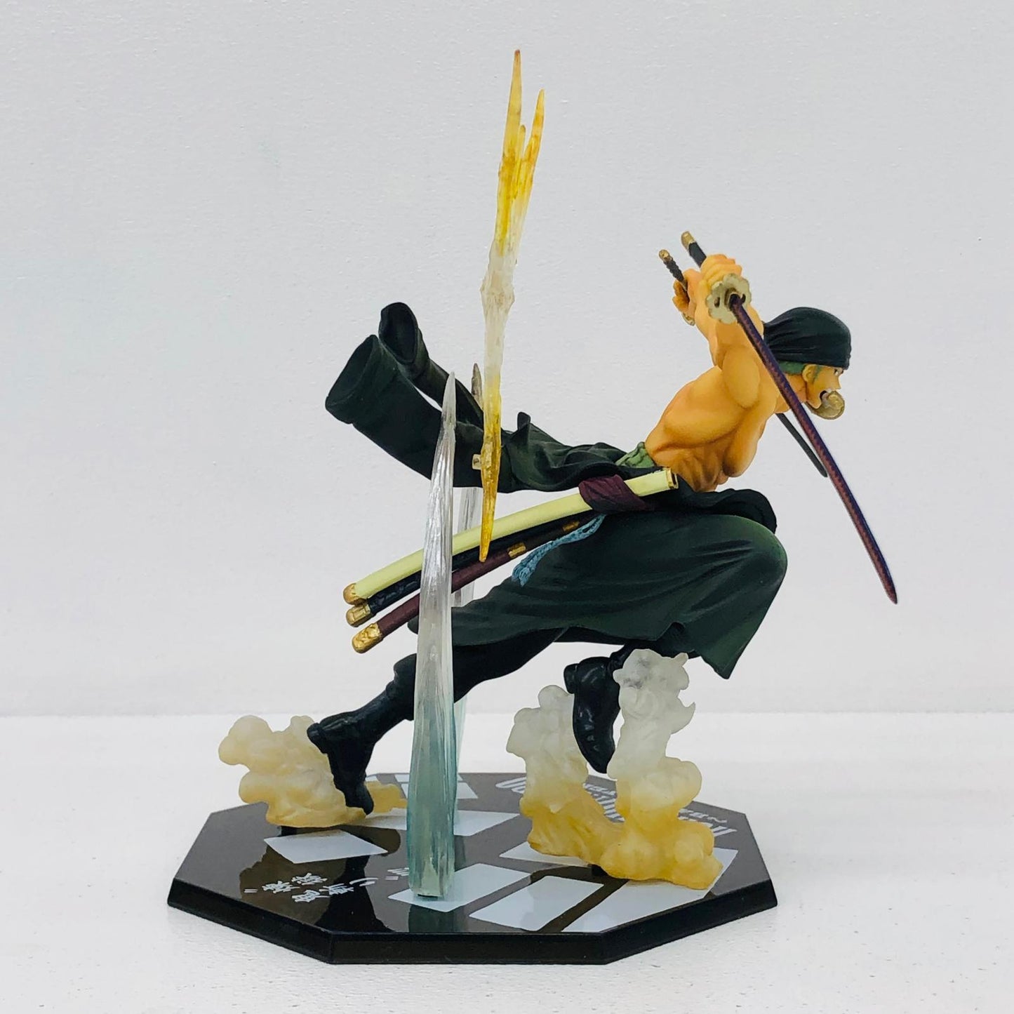 フィギュア フィギュアーツZEROロロノア・ゾロ-BattleVer.煉獄鬼斬り-「ワンピース」 ーツZEROロロノア・ゾロ Figuarts ZERO【フィギュア】【加古川物流】