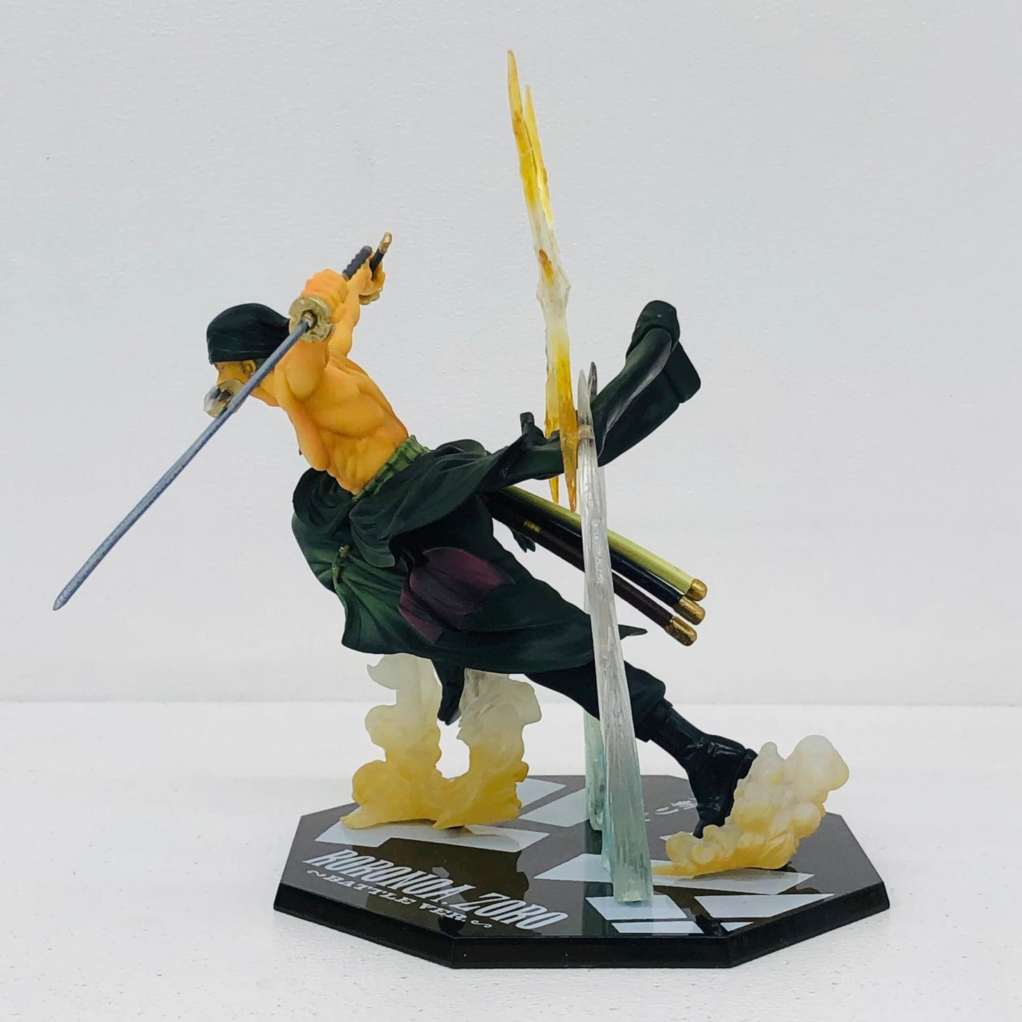 フィギュア フィギュアーツZEROロロノア・ゾロ-BattleVer.煉獄鬼斬り-「ワンピース」 ーツZEROロロノア・ゾロ Figuarts ZERO【フィギュア】【加古川物流】